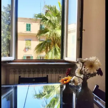 Peaceful In Prati Apartment *